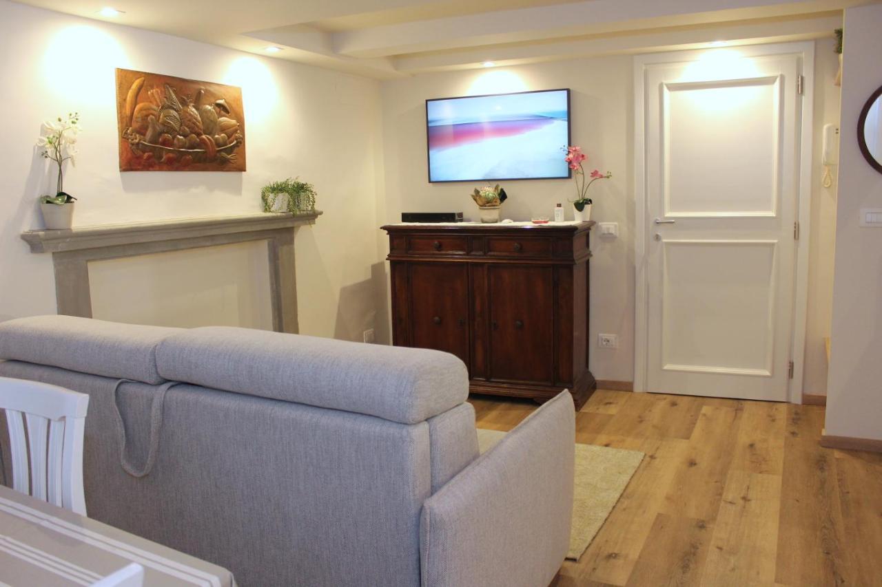 Art Apartment Santa Croce Suite Firenze Eksteriør bilde